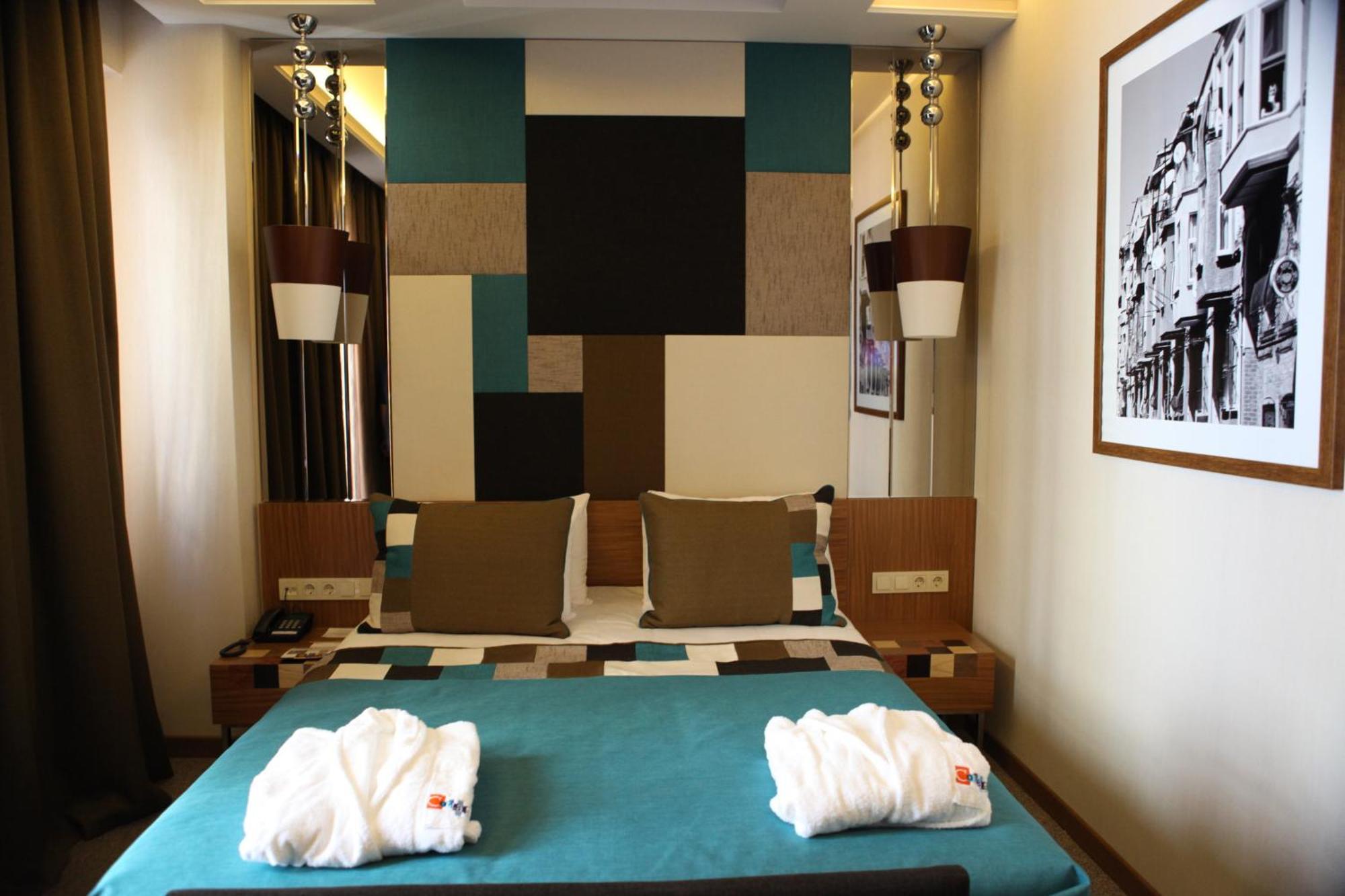 Otel Collage Pera