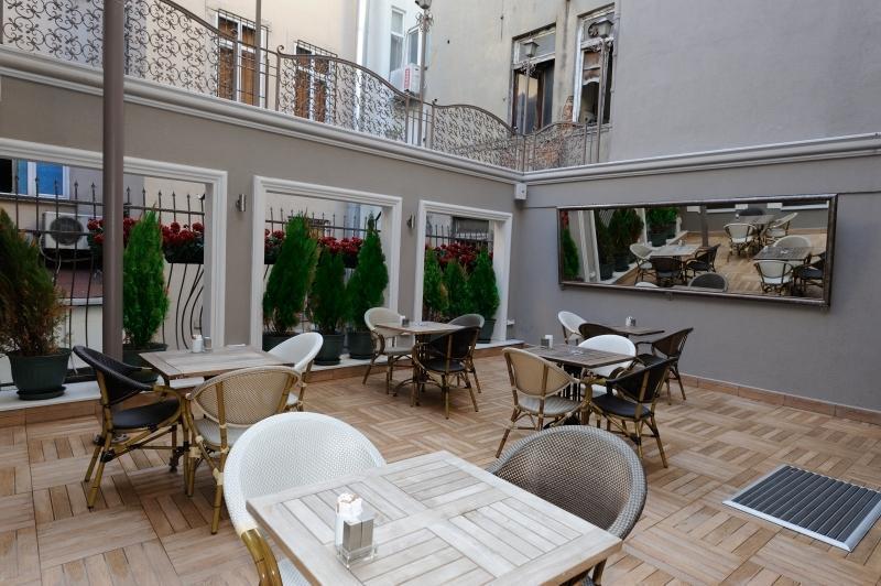 Collage Pera Otel İstanbul